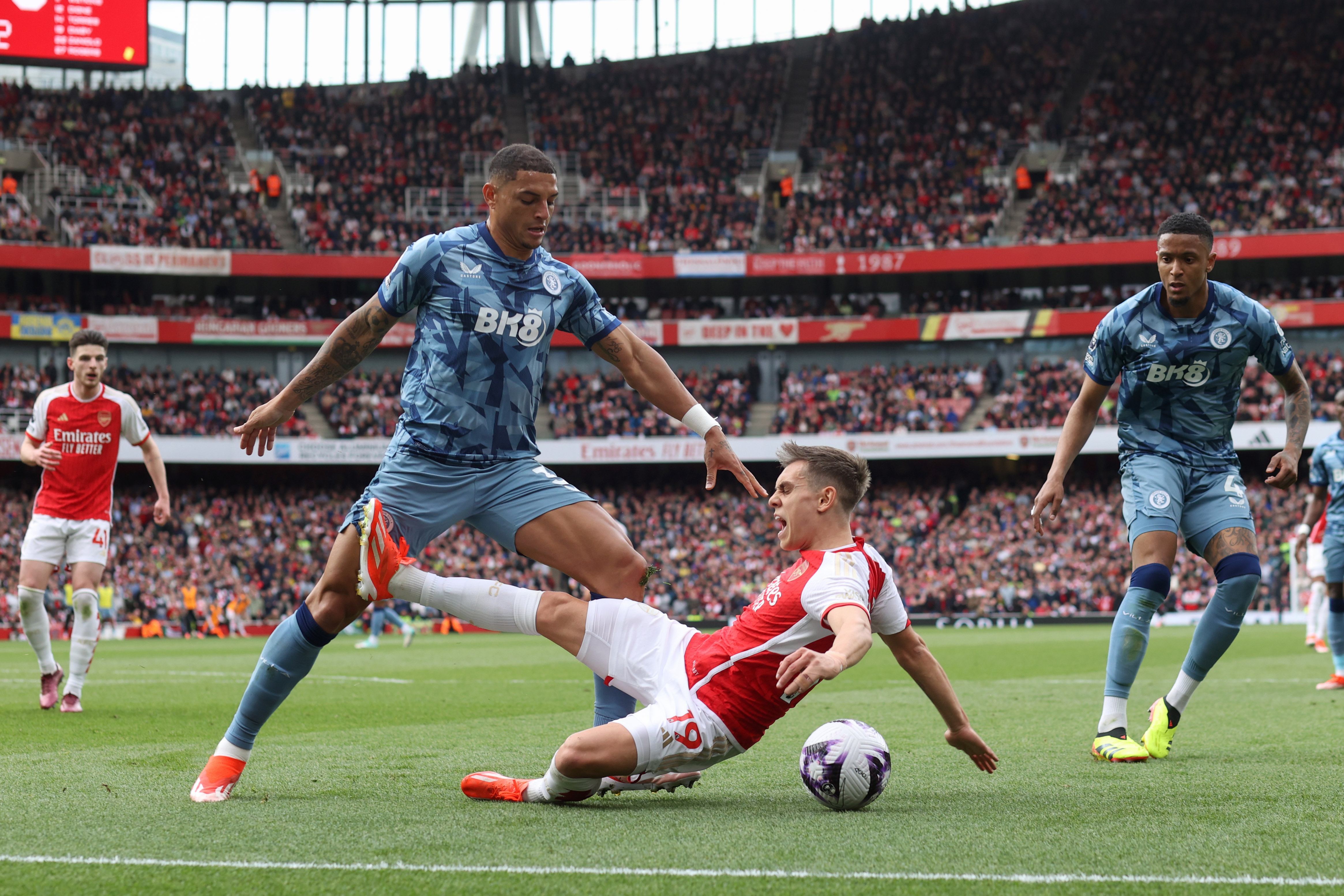 Arsenal 0-2 Aston Villa: Unai Emery shatters Gunners title dreams 